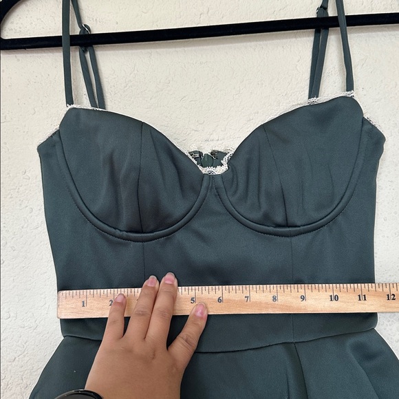 House of CB ‘Mademoiselle’ Forest Green Satin Tulle Midi Dress NWOT XS A-C‎ - Picture 5 of 9